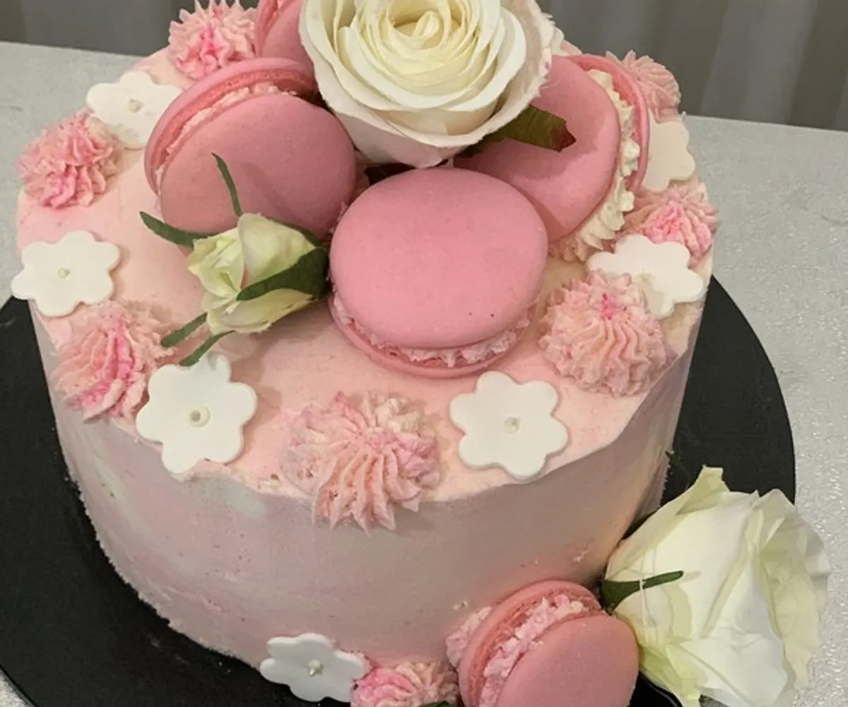 Pink macaroon cake