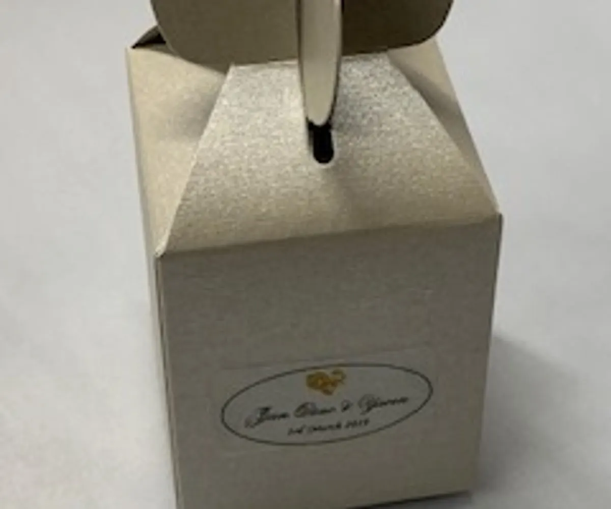 small boxes for almonds