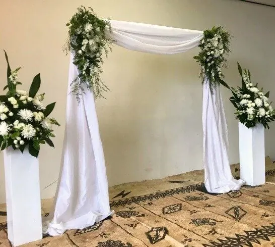 White Stands for White square plinths