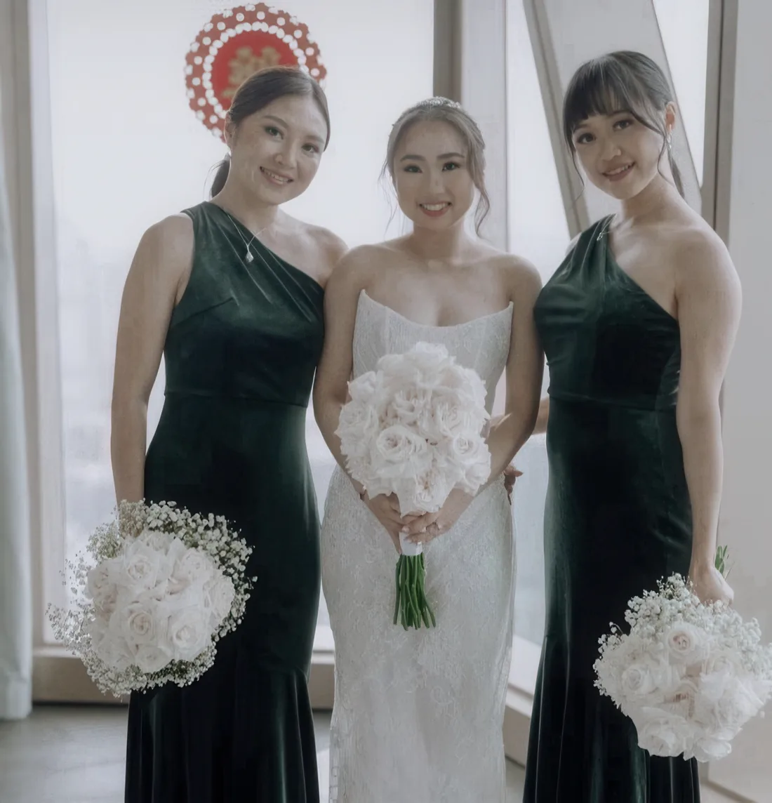 Wedding bouquet floral styling
