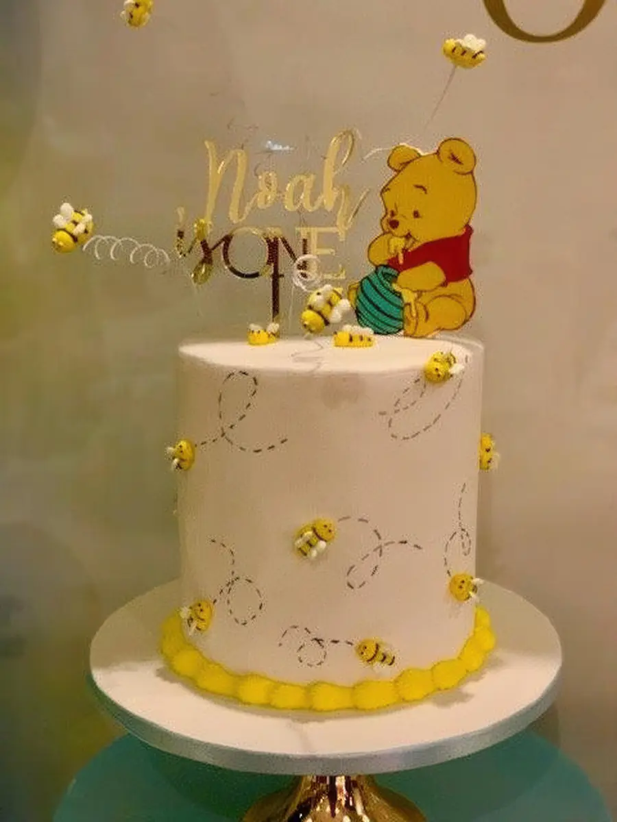 Winnie the Pooh celebration cake