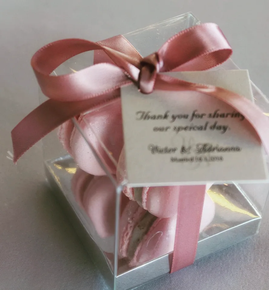 Favours 03