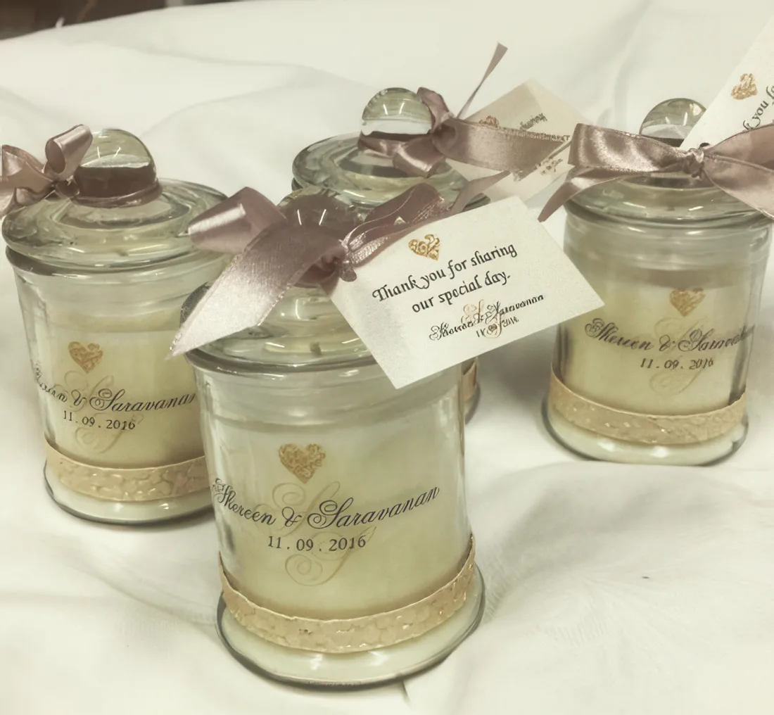 Favours 01