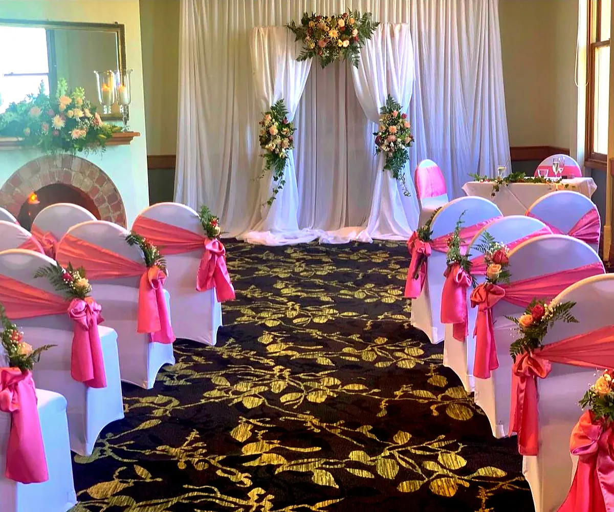 draped arch