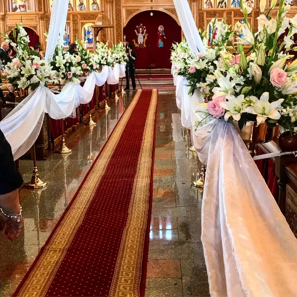 Church Aisle Decor for Elegant florals