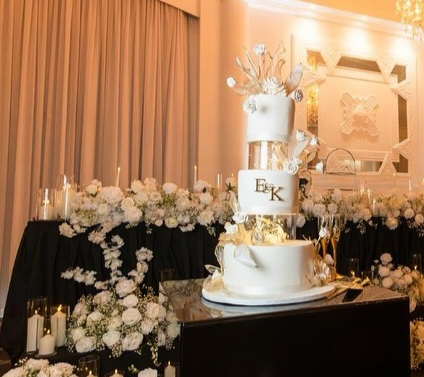 Elegant Tall Wedding Cake for Elaborate wedding cake
