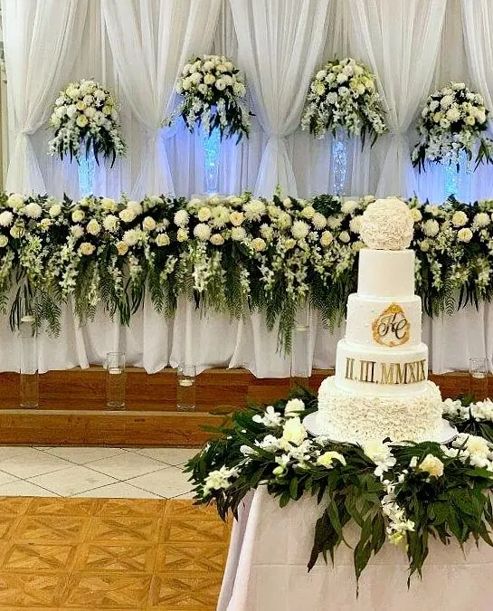 Draping and flowers for Draping and flowers