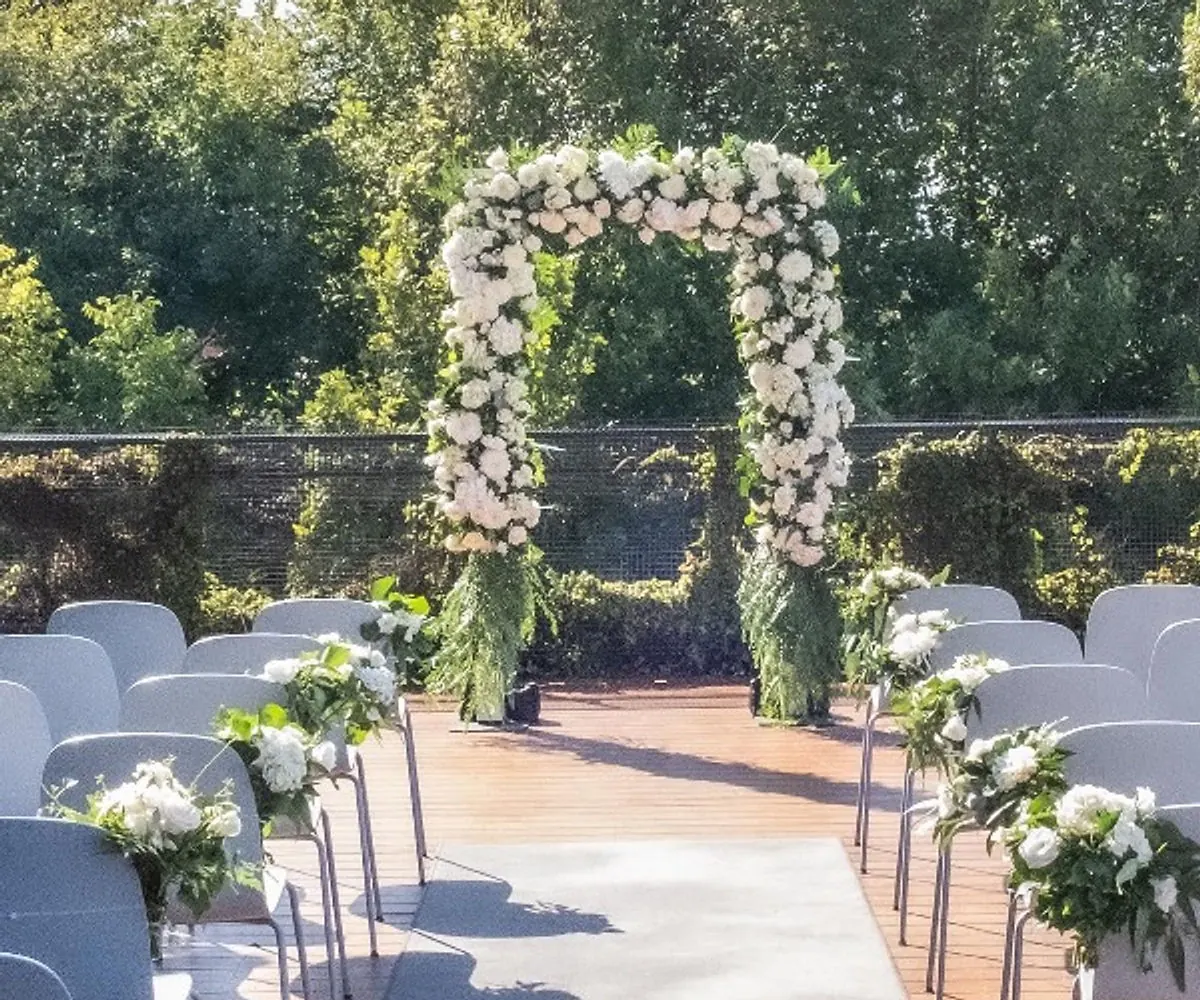 timber ceremony arch