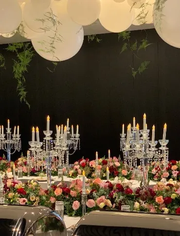 Elegant Centrepieces for Crystal candelabra