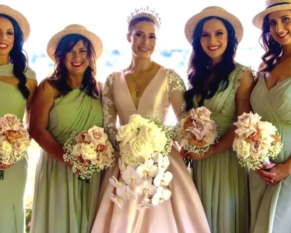 Rose Bouquets for A touch of gyp