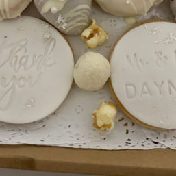 Personalised cookie design 01