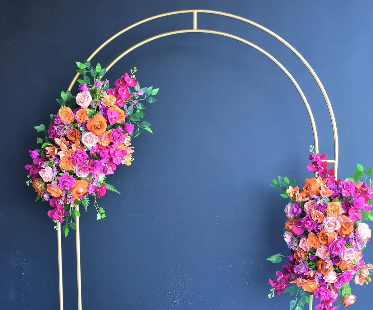Oval metal arch