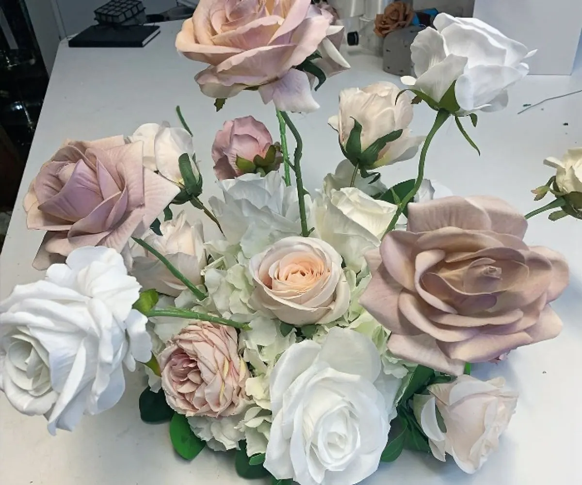 Artificial roses