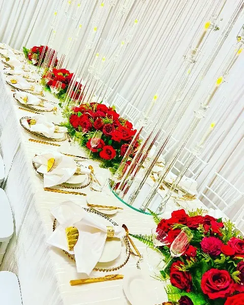 Red roses for Red roses