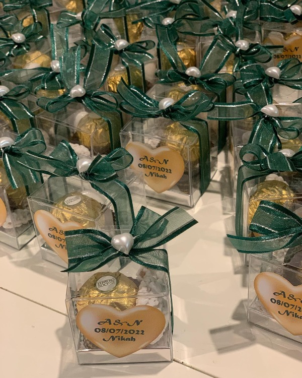 Cellophane Boxes for Clear Bonbonniere boxes