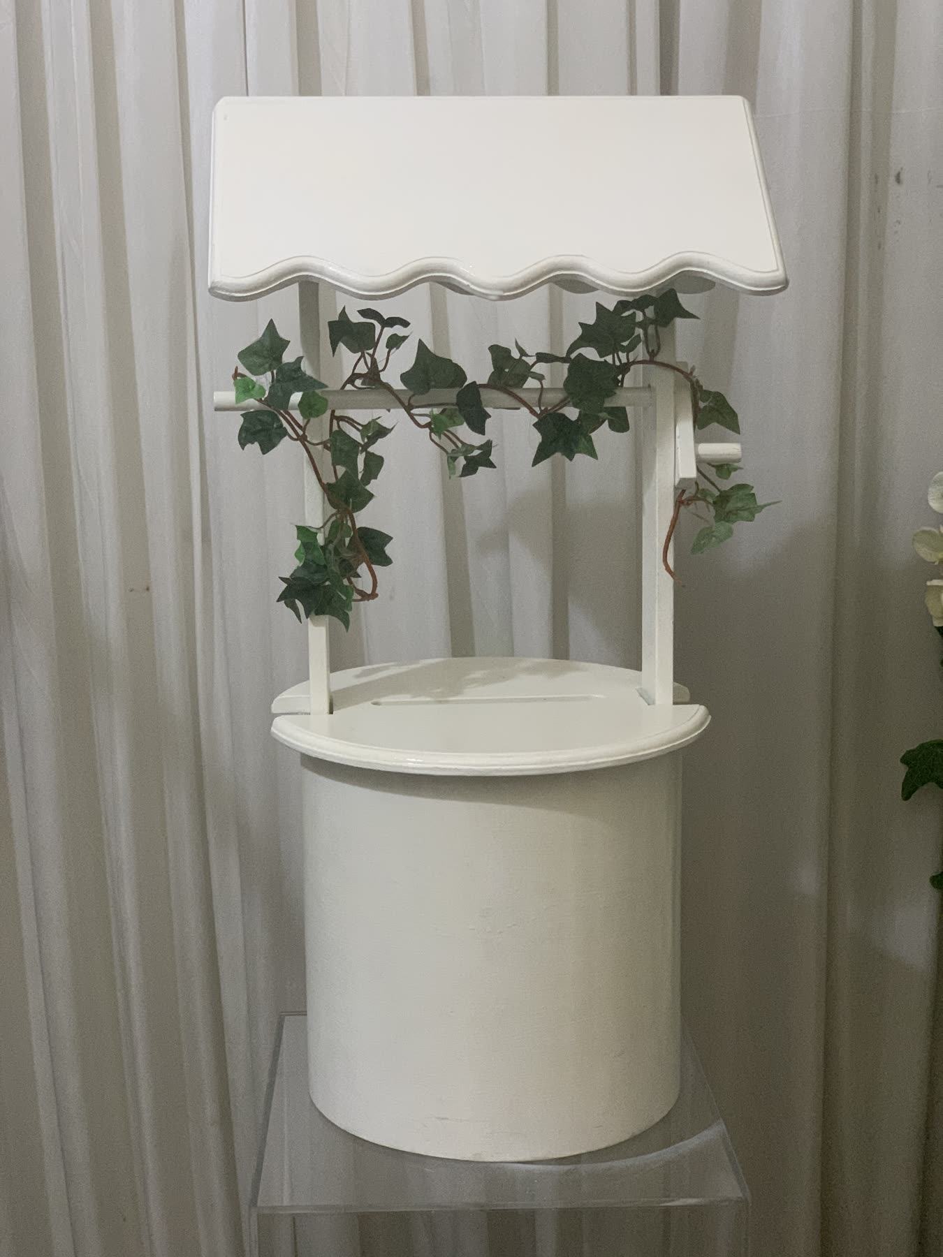 Traditional Wishing Well for wishing well- - white