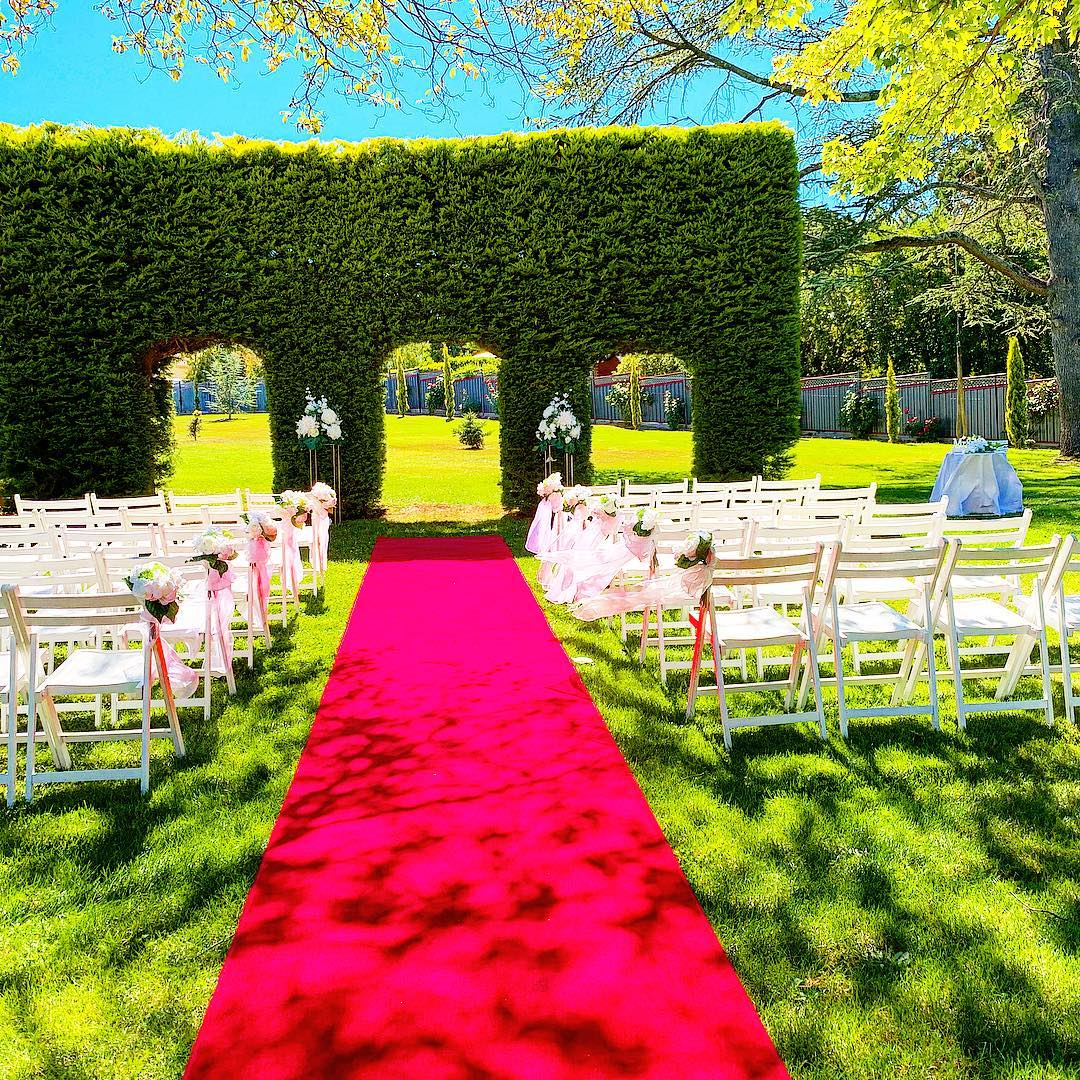 Aisle Decor for garden wedding