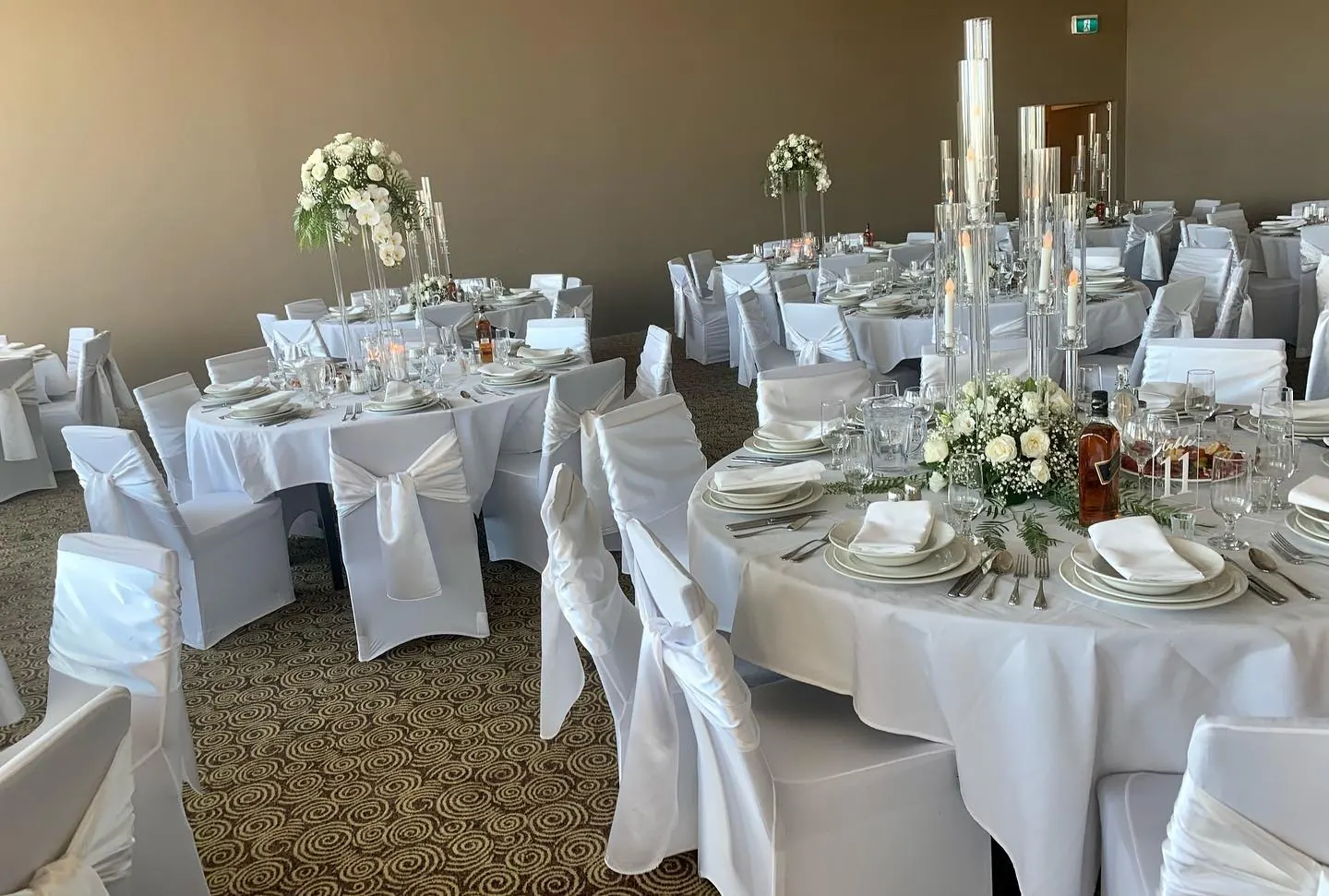 Orchids and roses centrepieces for Orchids and roses centrepieces
