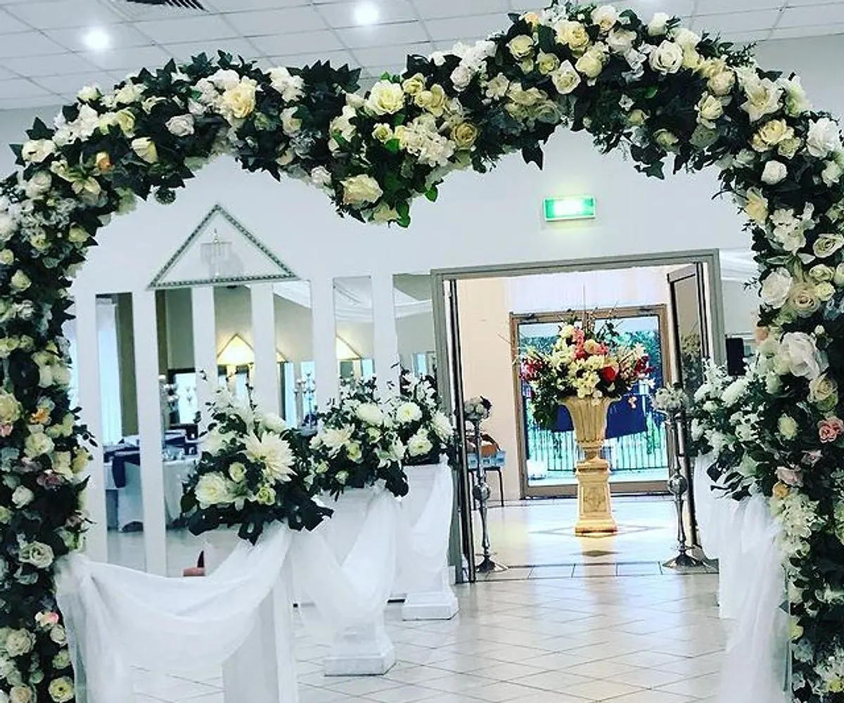 Floral arch