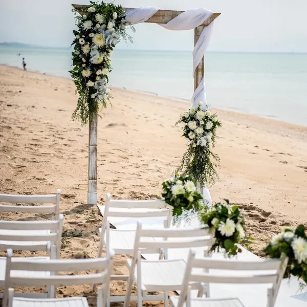 White Beach Wedding for Beach Wedding