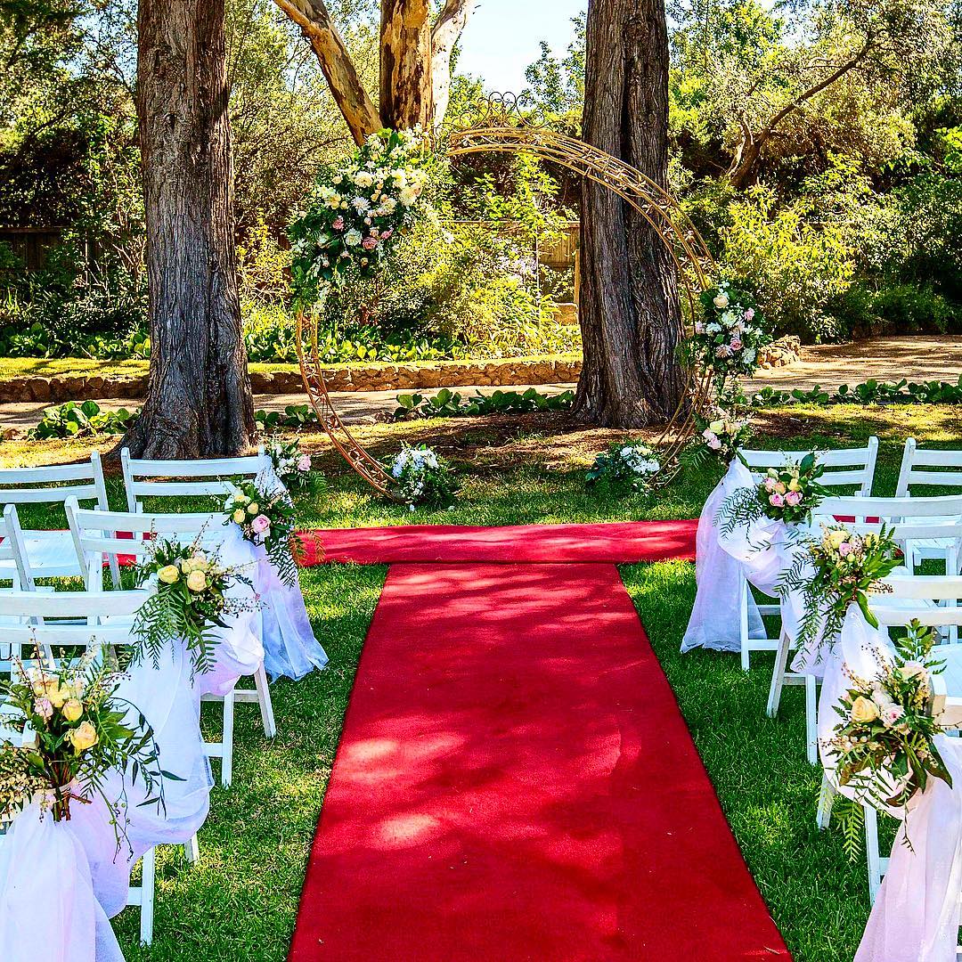 Outdoor Wedding Ceremony for Garden wedding decor