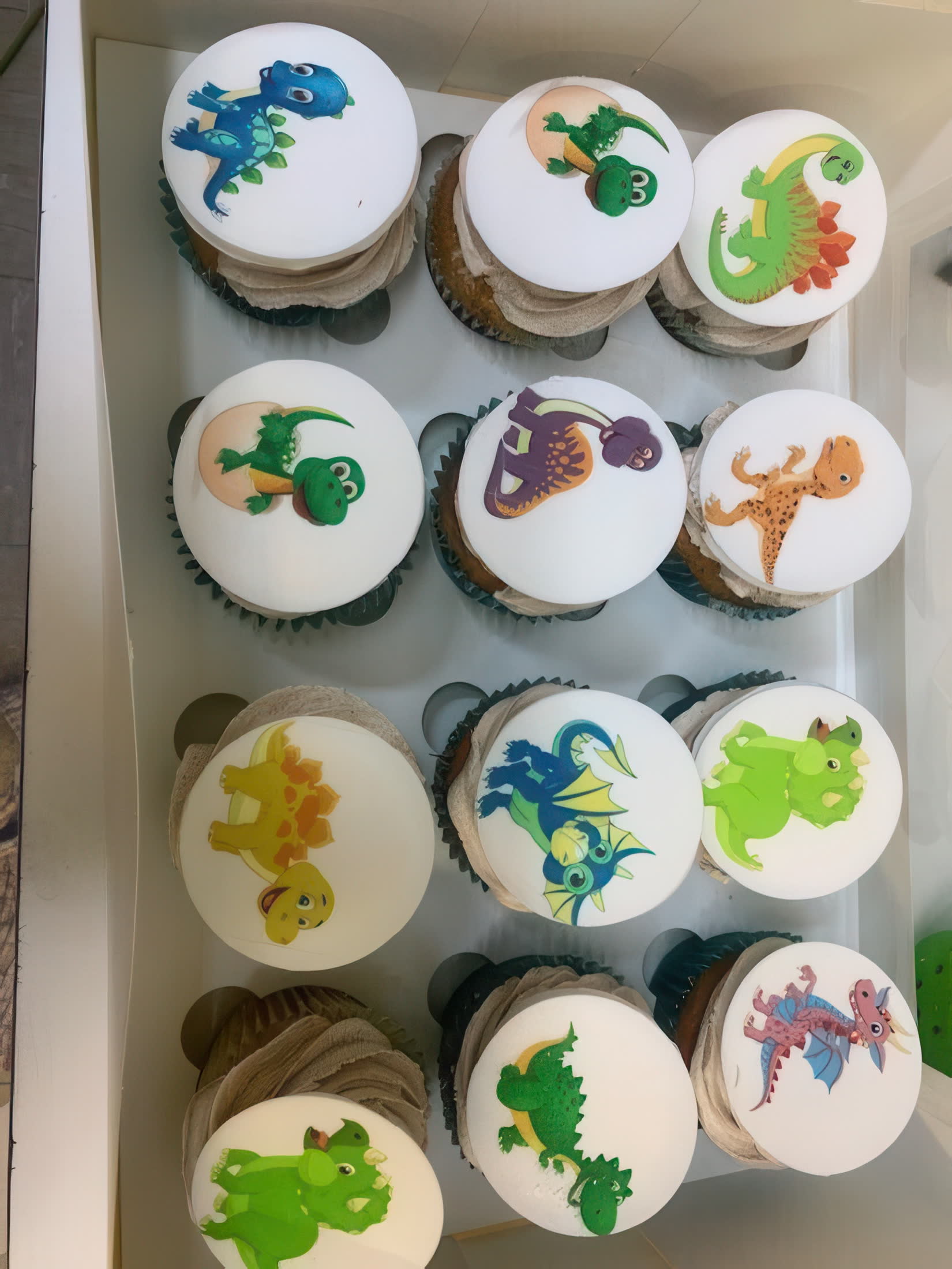 Cupcake Decorating Class image three