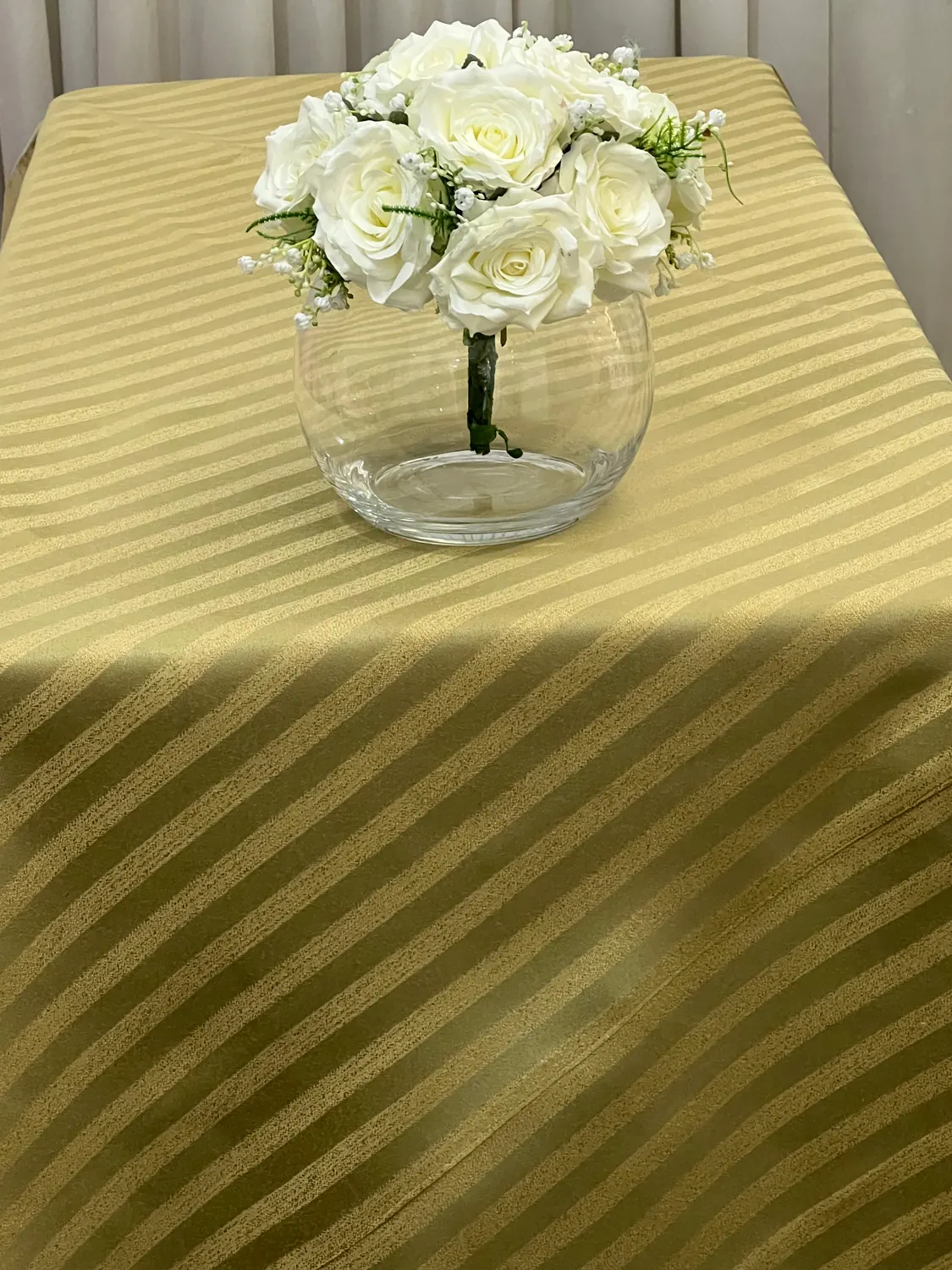 Gold Tablecloths for two tone gold striped cloth