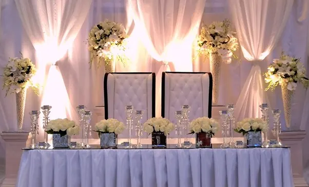 Draping and flowers for Draping and flowers