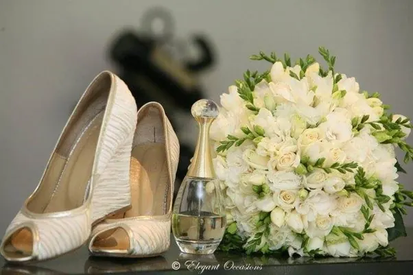 White Bridal Flowers for Roses/ freesias and lizianthuse