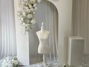 Mannequin for bridal room
