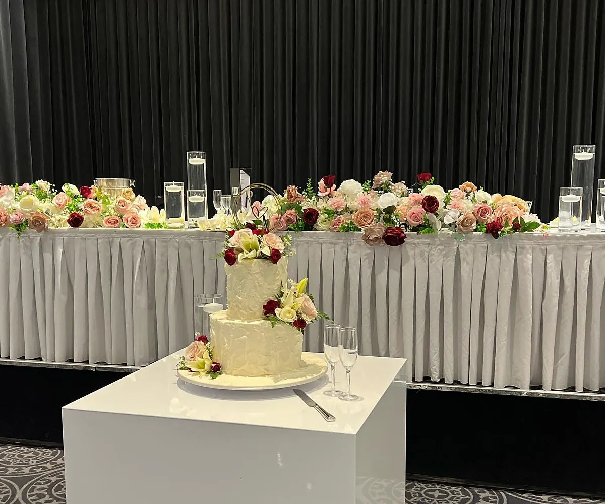 Bridal table flowers
