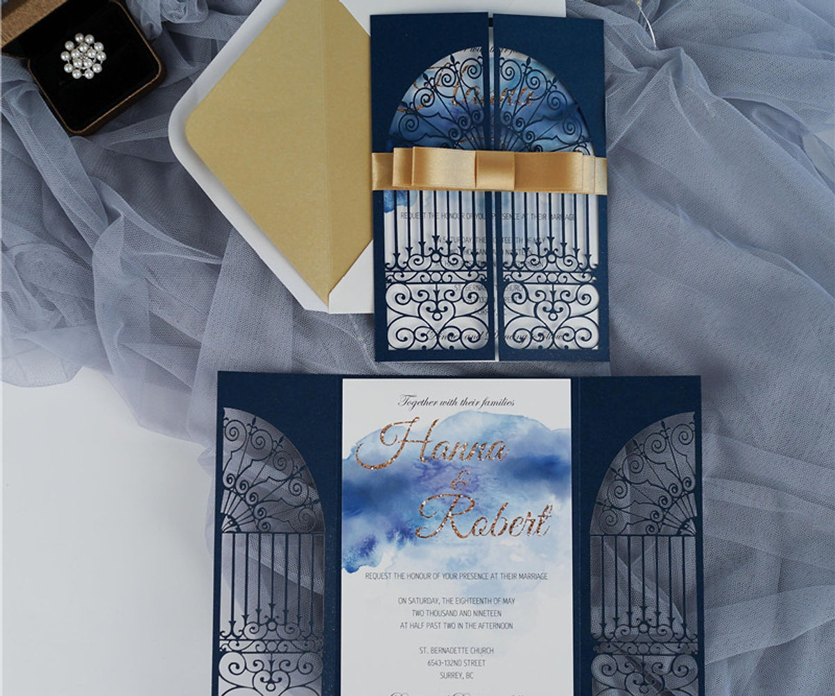 Opening door invite