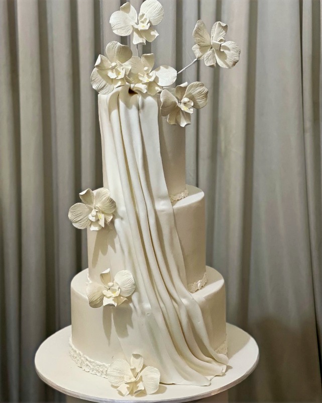 Fabric Draping On Cake for Fondant draped cake