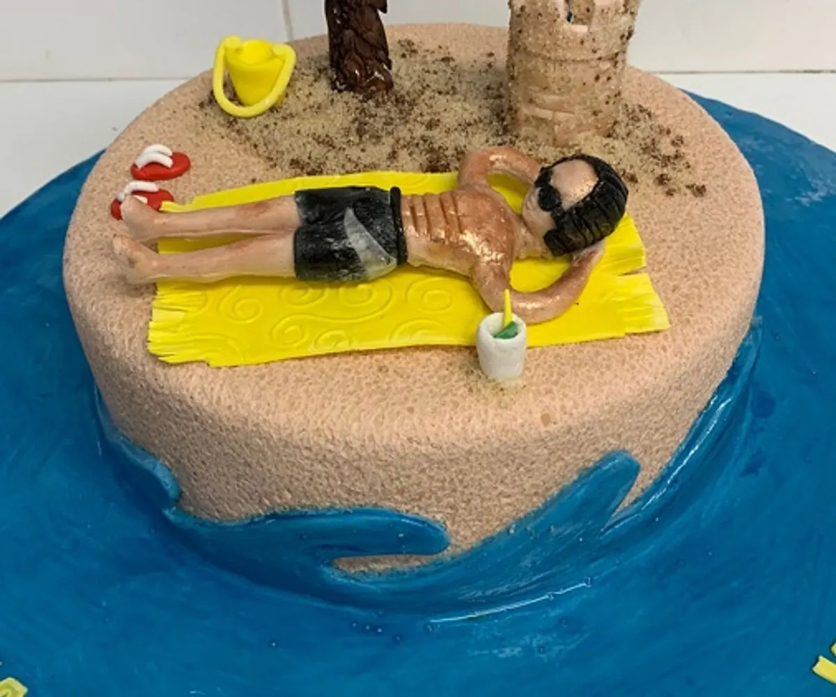 Palmtree beach cake
