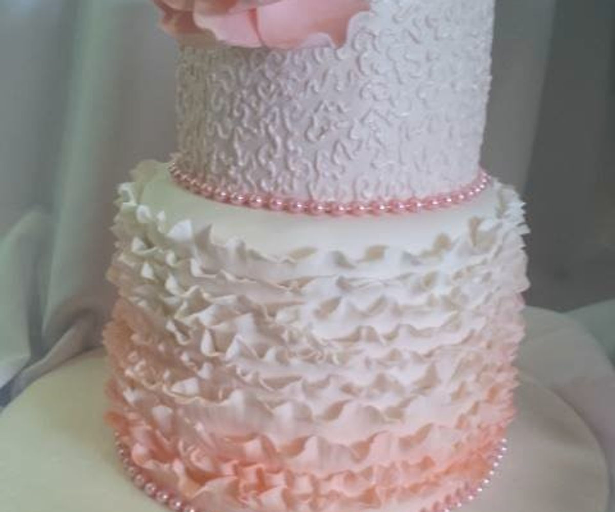Ombre frills