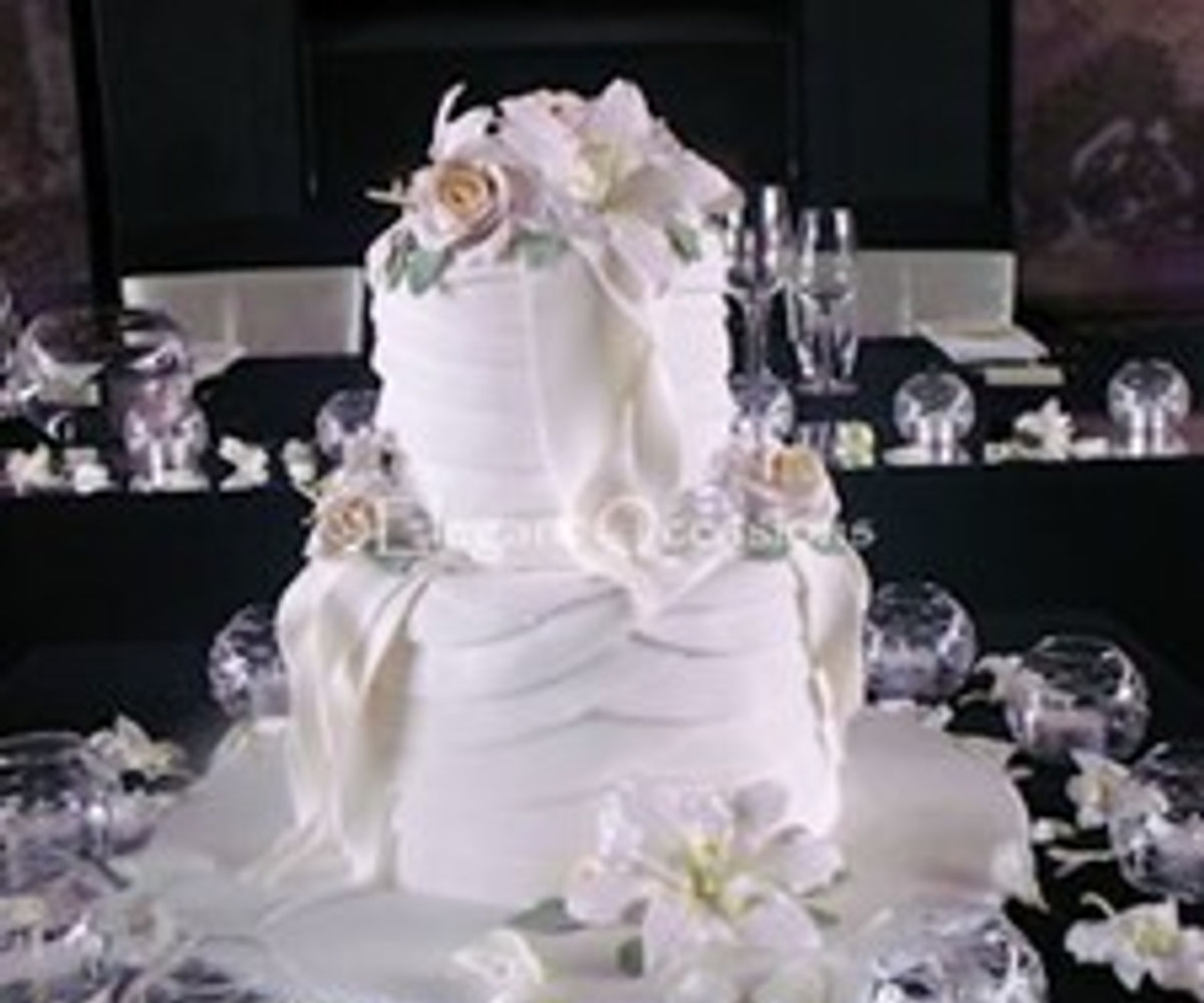 fondant ribbons cake