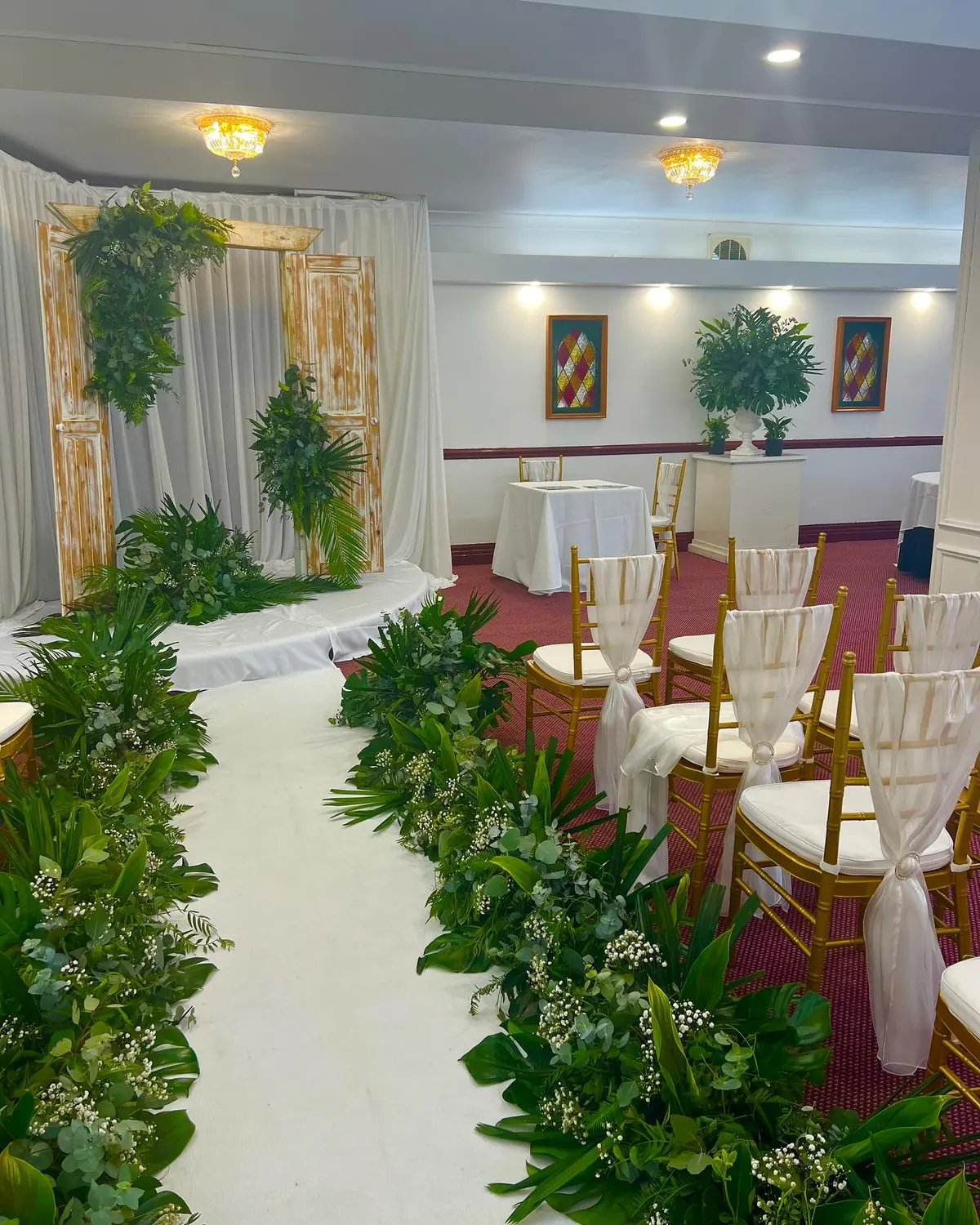 Foliage Aisle for Green Wedding