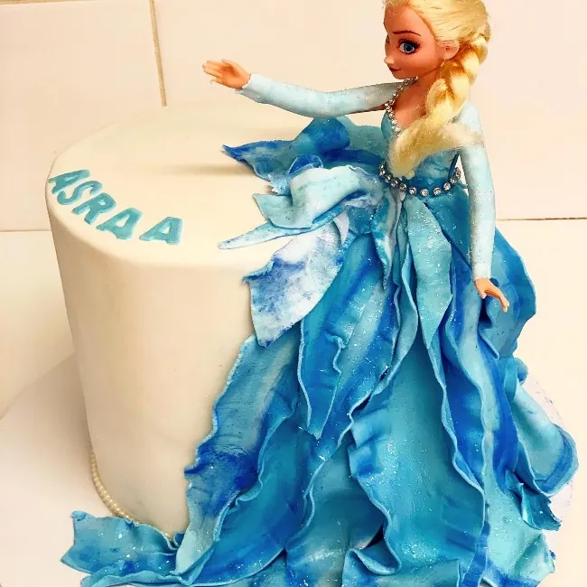 Elsa Cake for Frozen theme cake
