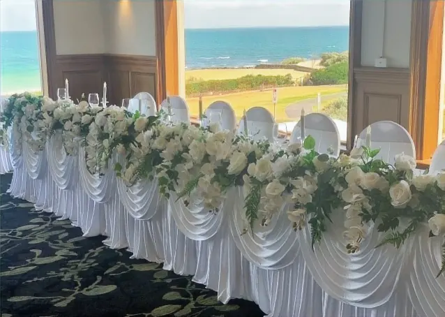 Artificial Flowers Bridal Table Decor for Faux flower runner