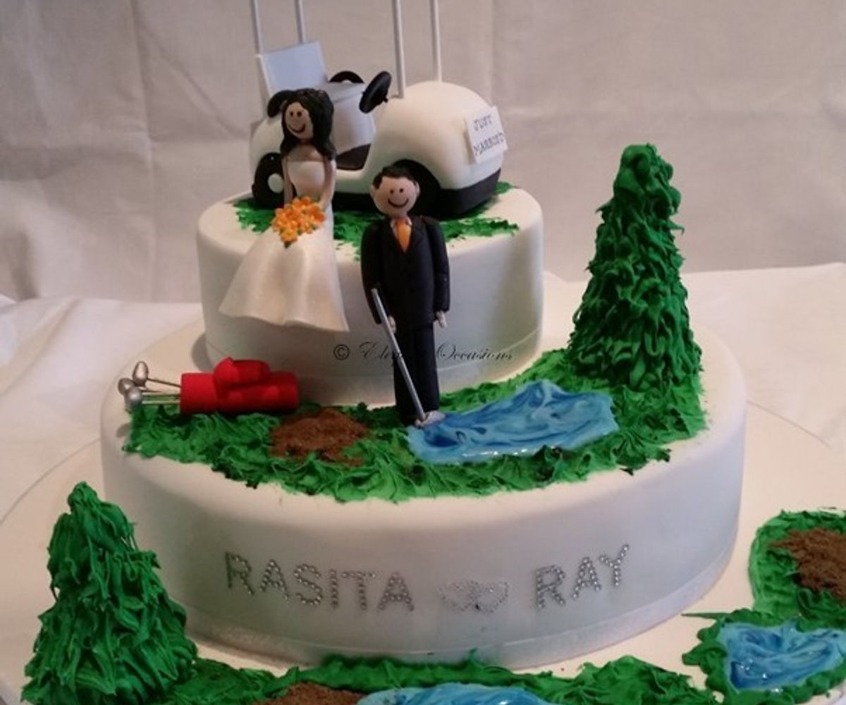 Golf themed wedding cake