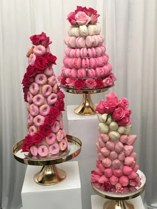 Macaroon Tower for strawberry tower