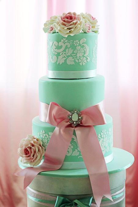 Pink Bow And Roses for Mint green cake