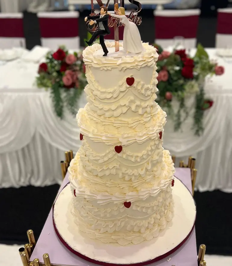 Lambeth Design Cake for Antique design cake