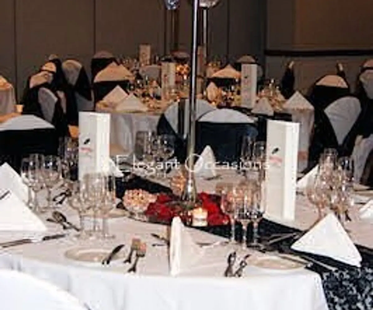 Crystal ball centrepiece 