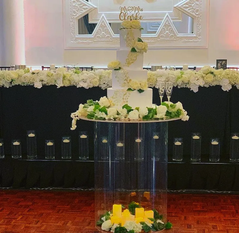 Main Table White Flowers for bridal table White flower runner