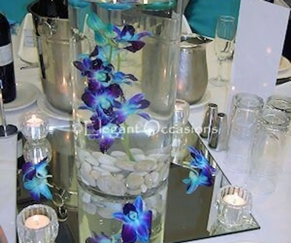 blue centrepieces