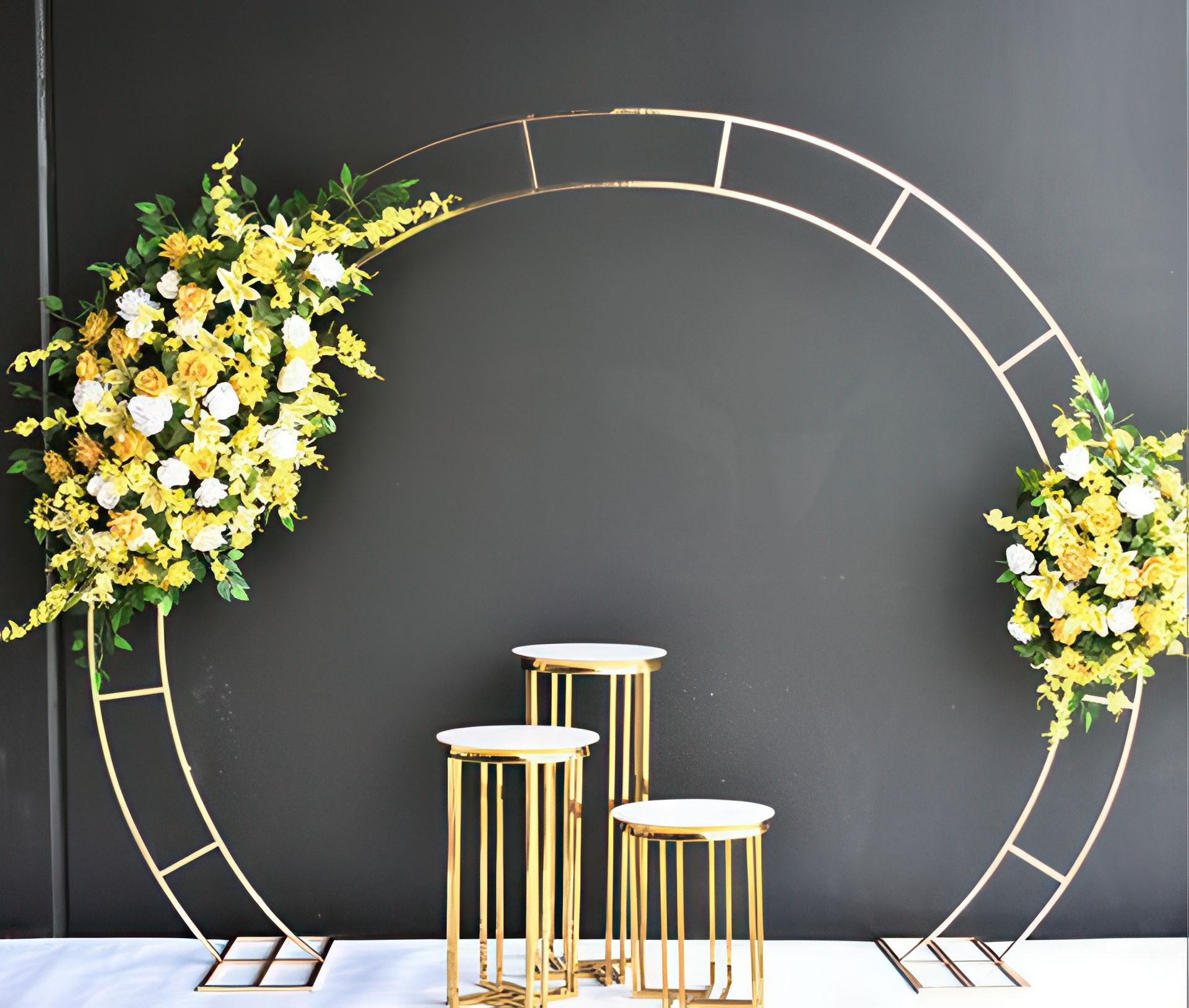 Round Gold arch