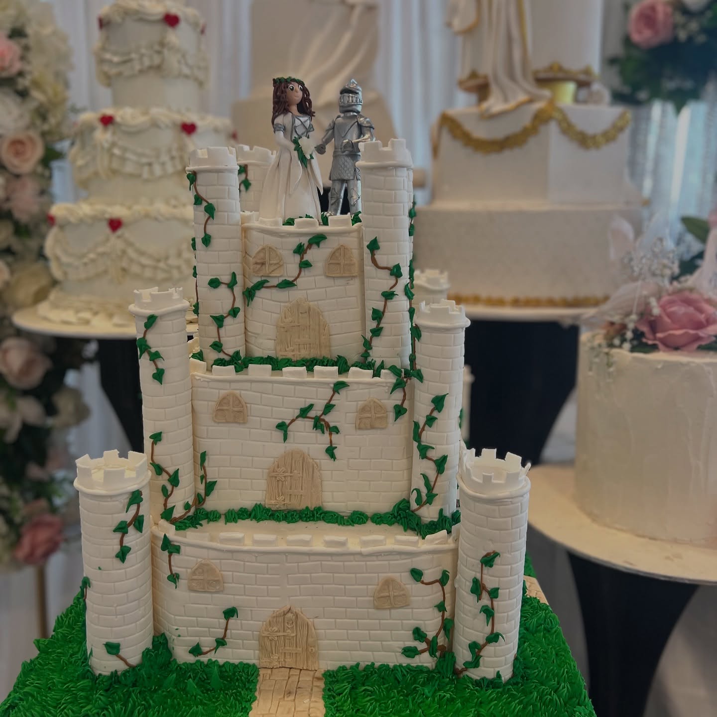 Knight In Shining Armour Wedding for Castle cake